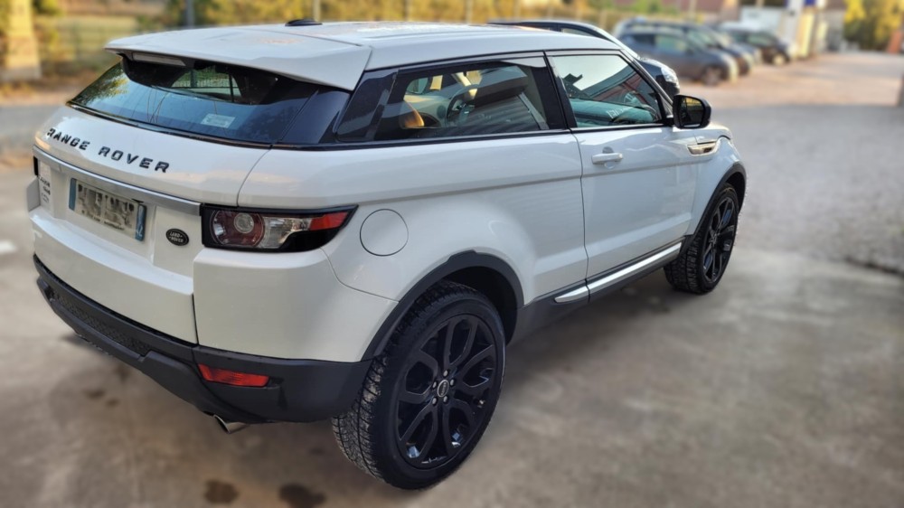 RANGE ROVER EVOQUE 2.2SD4 DYNAMIC visible au garage AUTOMOBILES DU CHATEAU de Pierre de Bresse