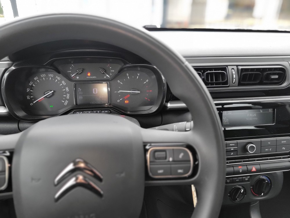 CITROEN C3 1.2 82 ESSENCE AU GARAGE AUTOMOBILES DU CHATEAU à Pierre de Bresse 71270 - Agent CITROEN