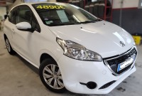 PEUGEOT 208 ESSENCE 1.2 BLANCHE DE 2014 - AU GARAGE AUTOMOBILES DU CHATEAU A PIERRE DE BRESSE - AGENCE PEUGEOT